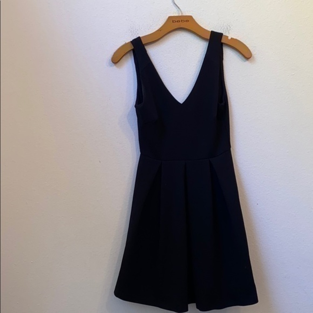 LUSH SOLID BLACK DRESS SIZE XS